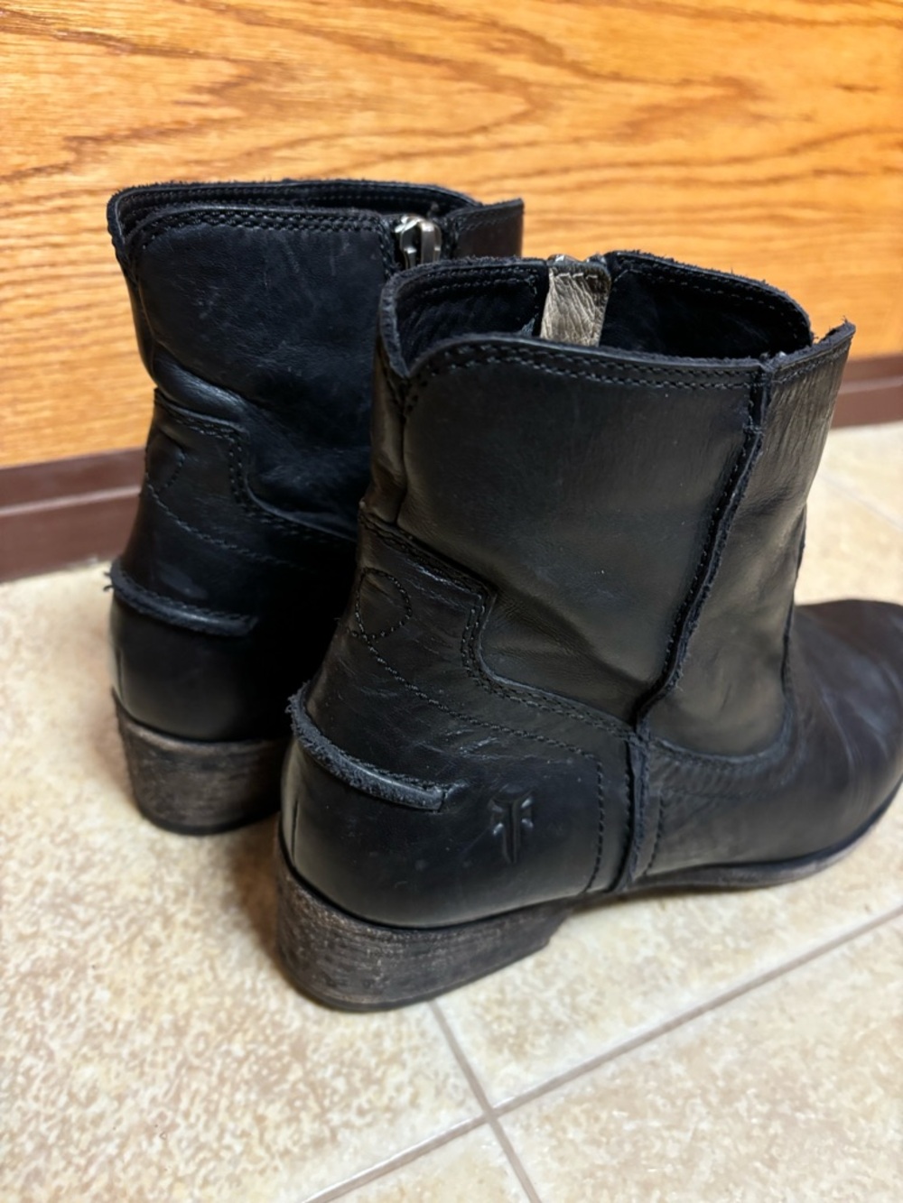 Frye Black Leather Pointed Ankle Boots with Side Zip - Picture 2 of 7